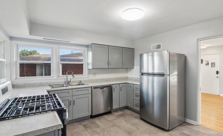 21-web-or-mls-Columbia Ave-S1606-011