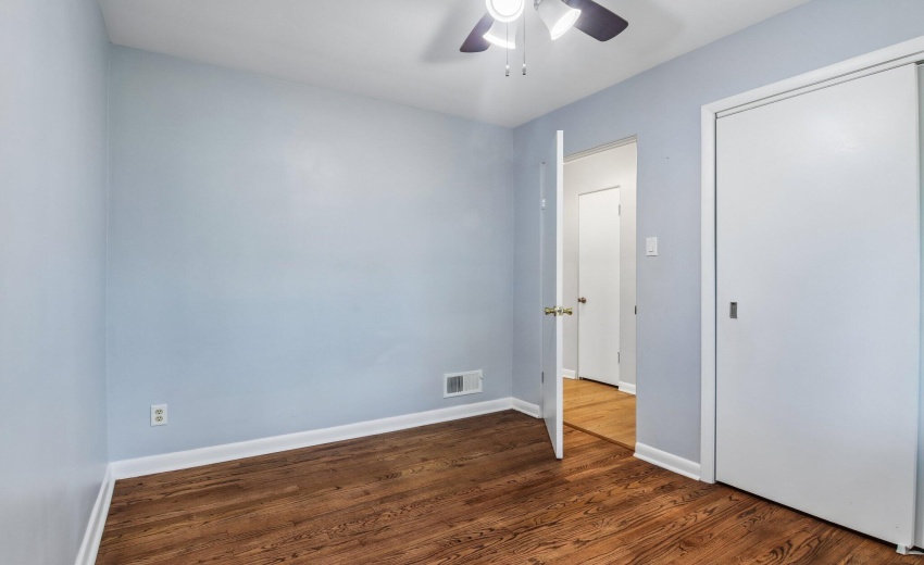41-web-or-mls-Columbia Ave-S1606-021