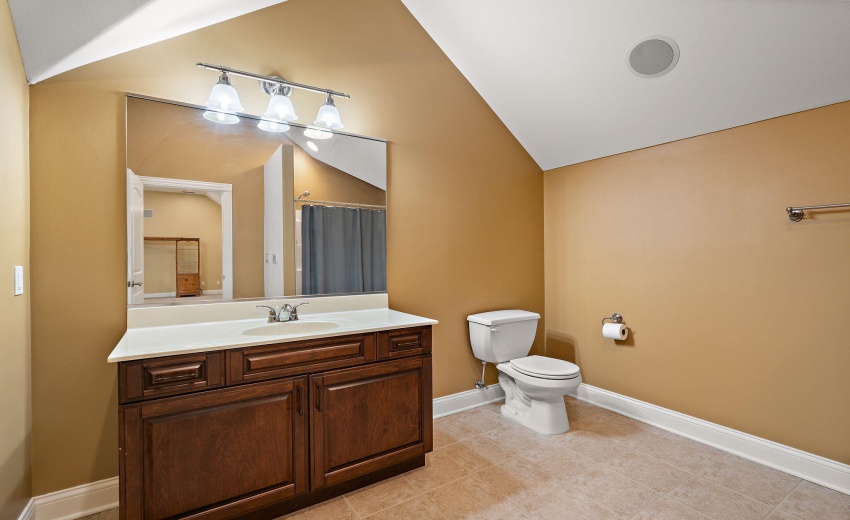 Upper Level Bathroom