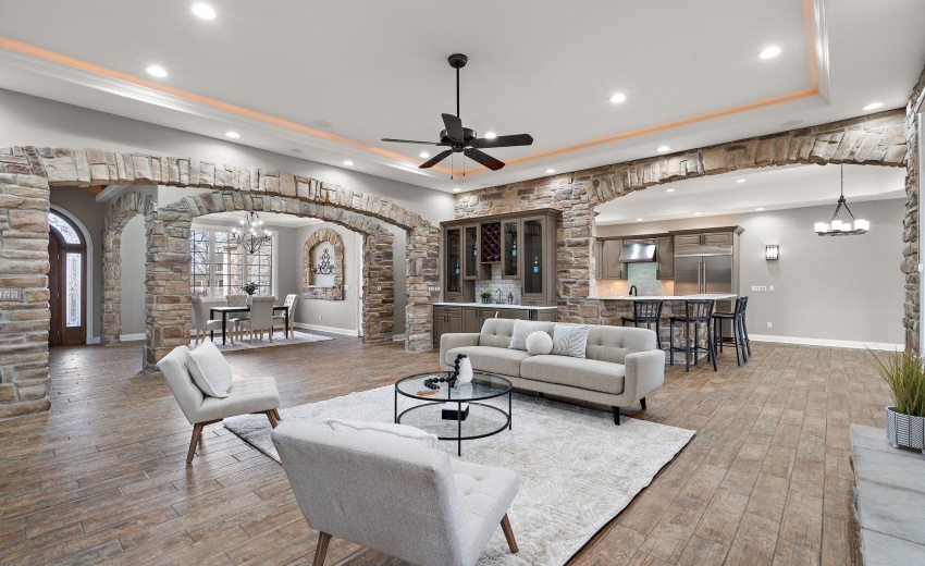 Main Living Room with Wet Bar