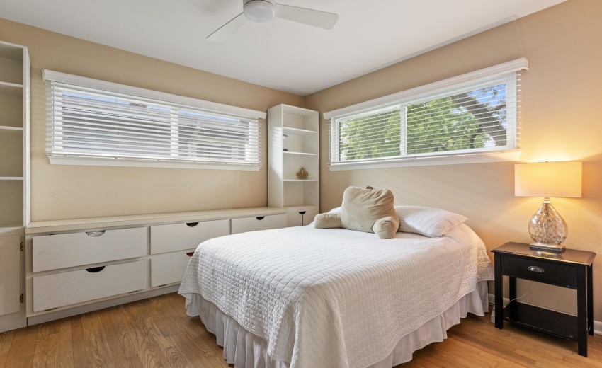 8134 Columbia Ave - Munster (004)