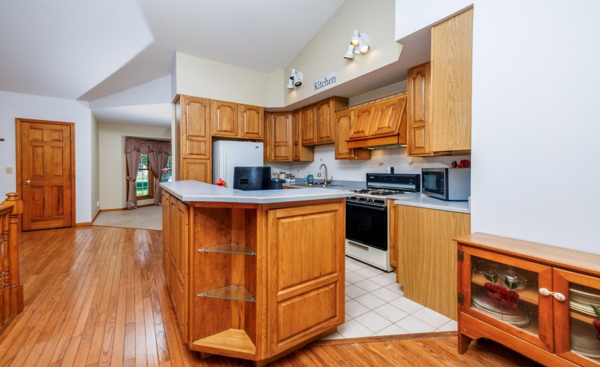 3525 W KOZAK DR WHEATFIELD-17