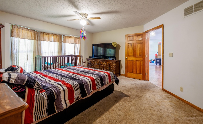3525 W KOZAK DR WHEATFIELD-25