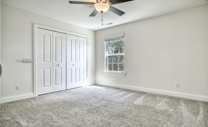 UL 2nd br closet