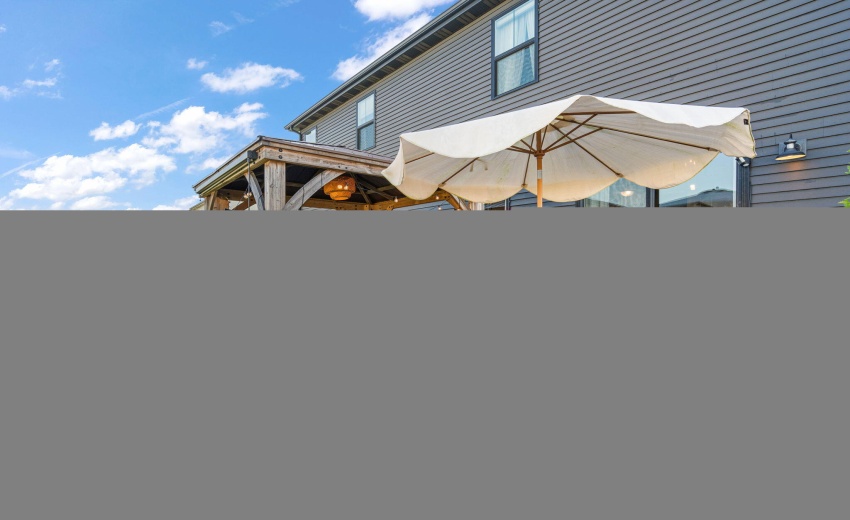 Spacious backyard entertaining space