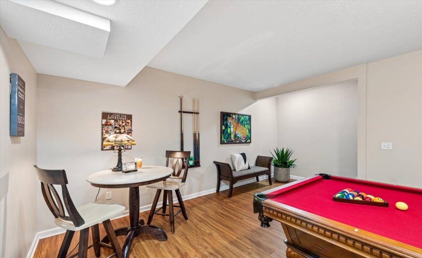 08-Game Room