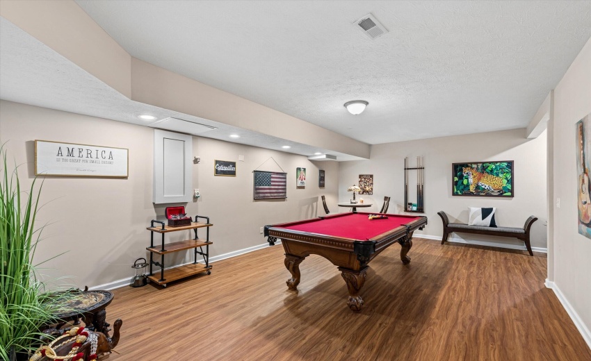 09-Game Room