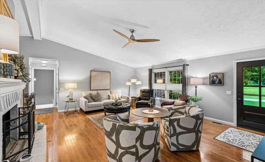 21-Living Room