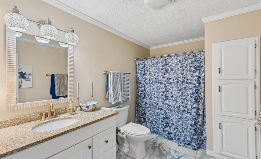 30-Bathroom