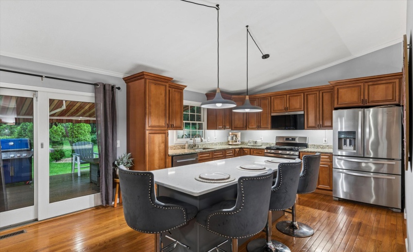 28-Kitchen