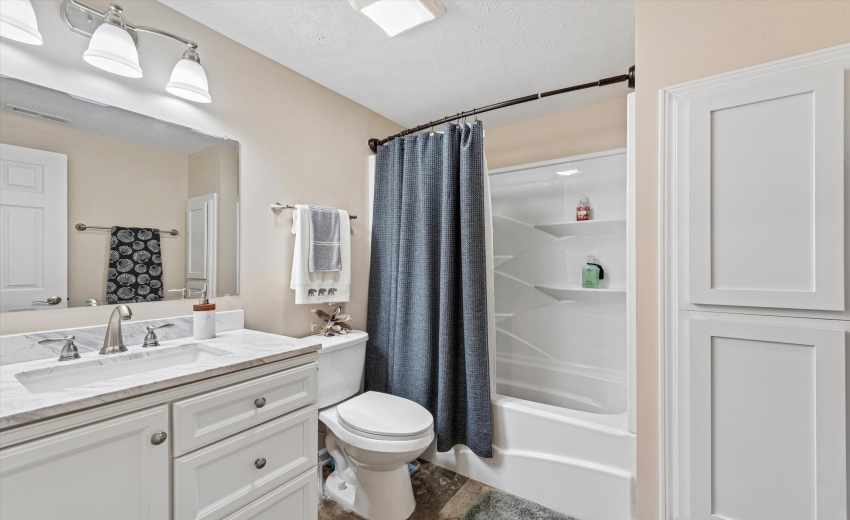 15-Bathroom 2