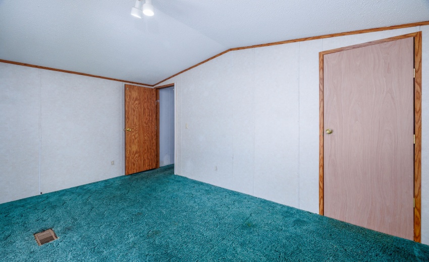 307 S Chestnut St Earl Park-11