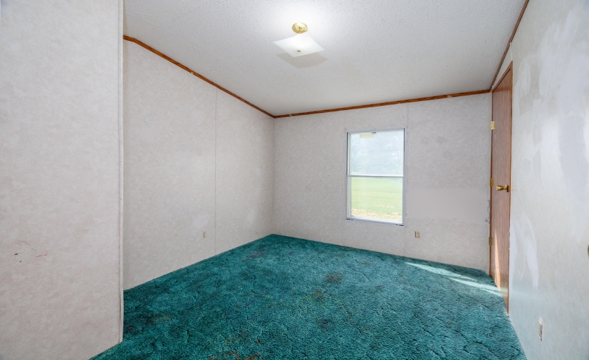 307 S Chestnut St Earl Park-13