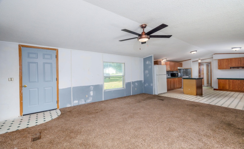 307 S Chestnut St Earl Park-2