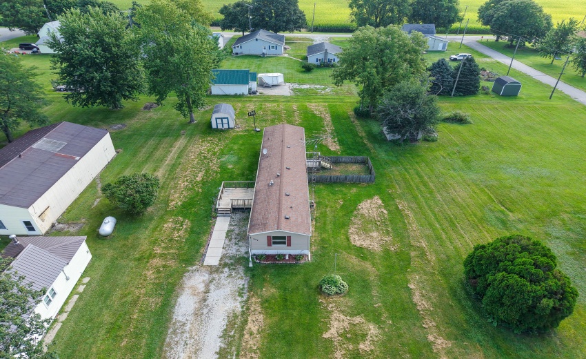 307 S Chestnut St Earl Park-24