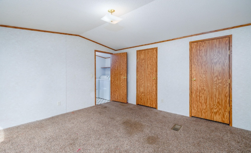 307 S Chestnut St Earl Park-9