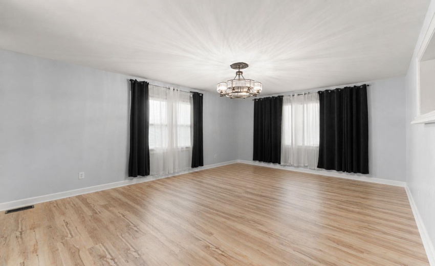 44-web-or-mls-Dining Room Cleanup