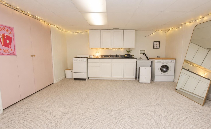 7901 a lower level kitchen