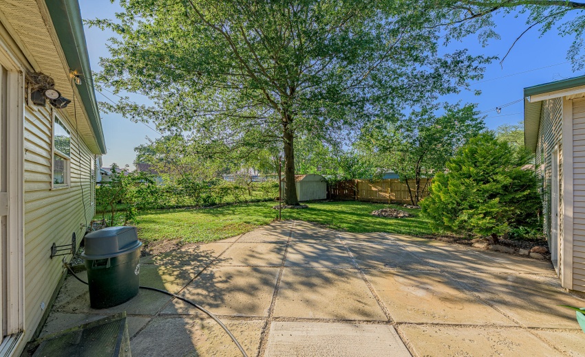 9416 W 142nd Ave (17 of 18)