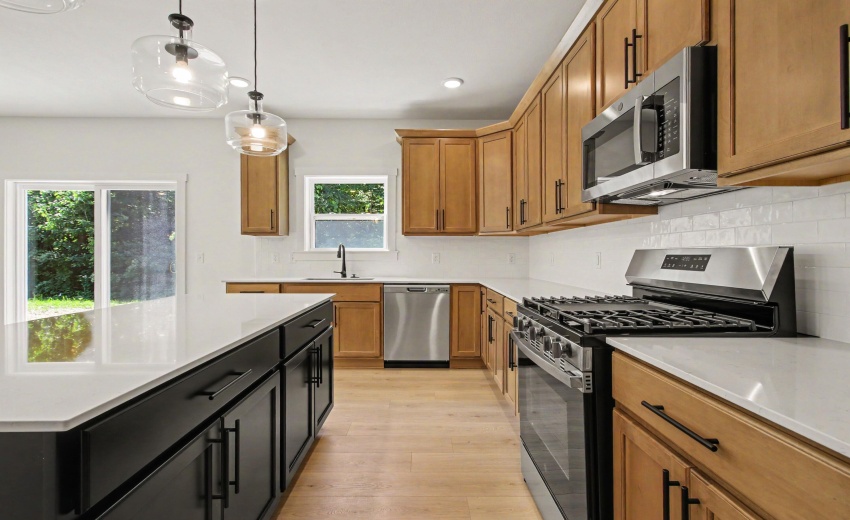 PSI083-E2700-Kitchen1