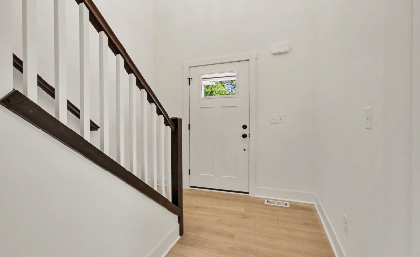 PSI083-E2700-Foyer