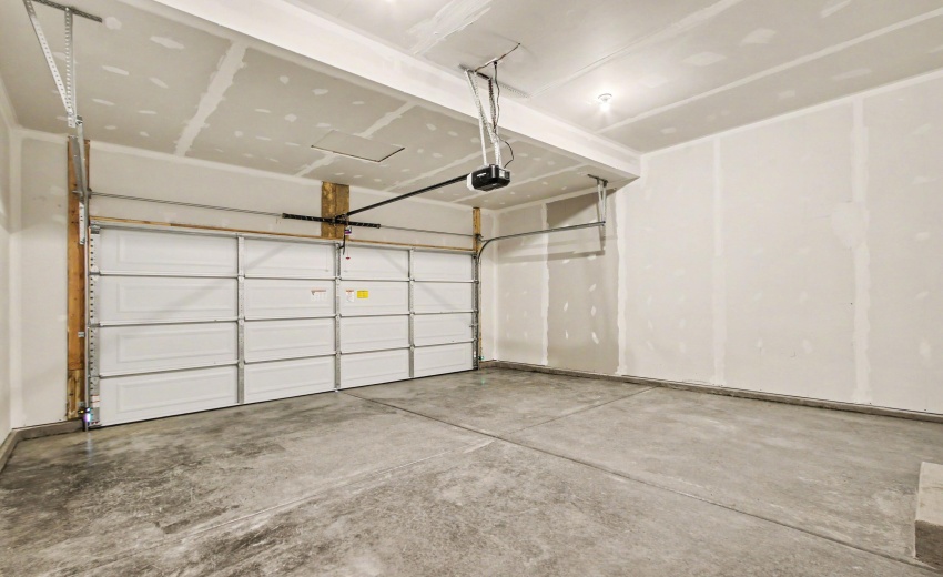 PSI083-E2700-Garage