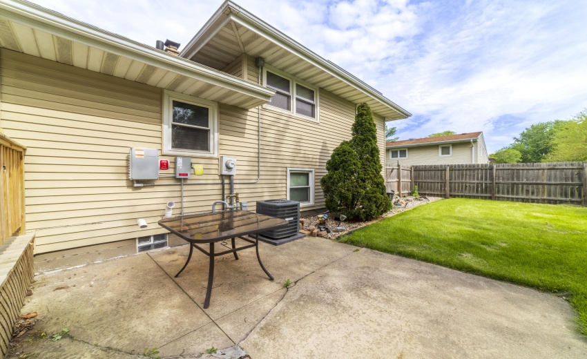 QPorchGreenwood0011
