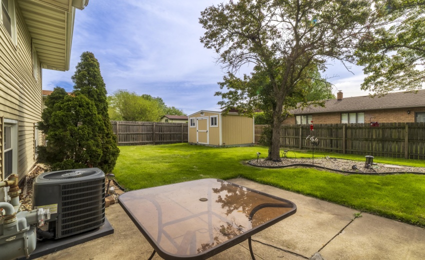 QPorchGreenwood0012