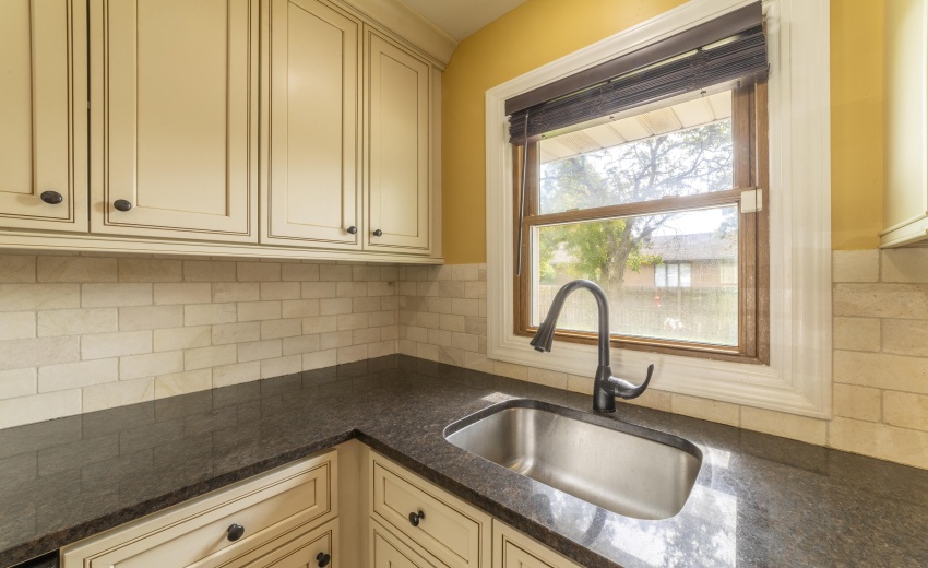 EKitchenGreenwood0034