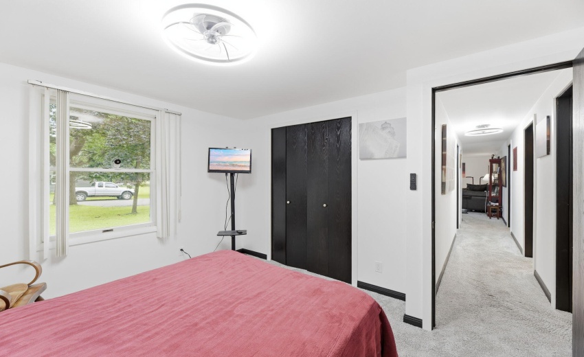 12-web-or-mls-grb-08-31-2026-16960-jpg