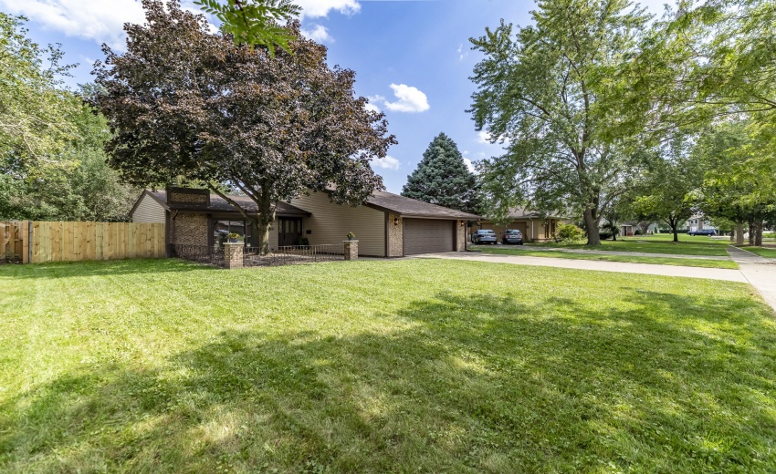 9425 Oriole Dr-3