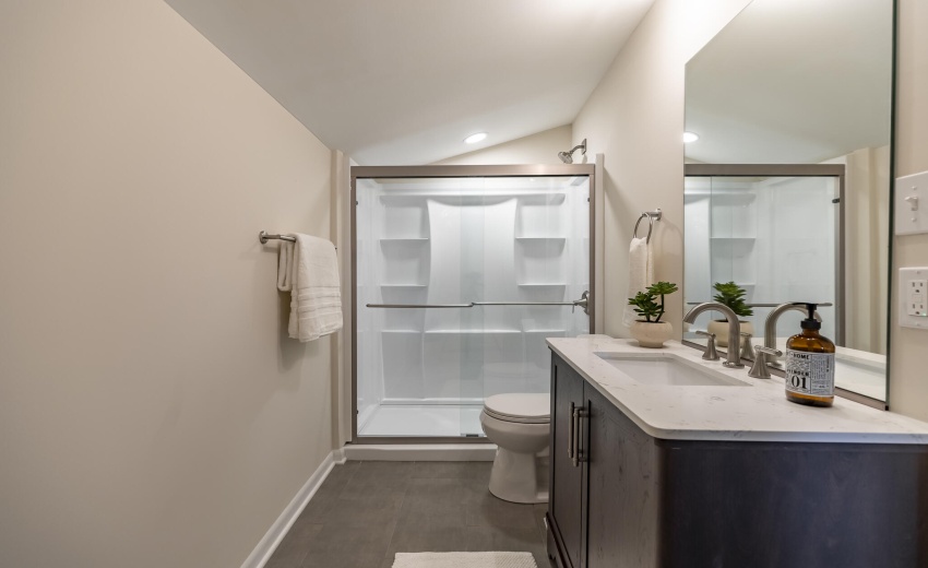 9425 Oriole Dr-23