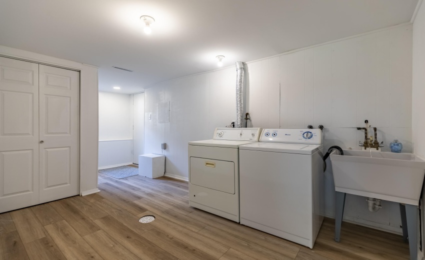 9425 Oriole Dr-37