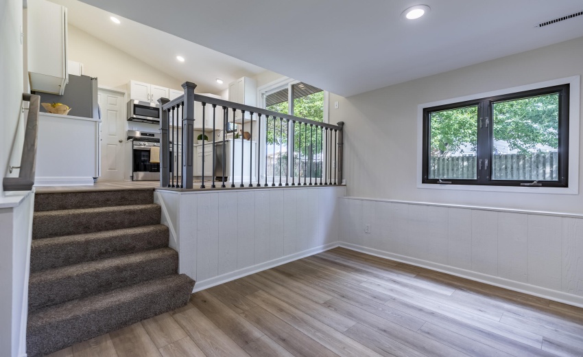 9425 Oriole Dr-30