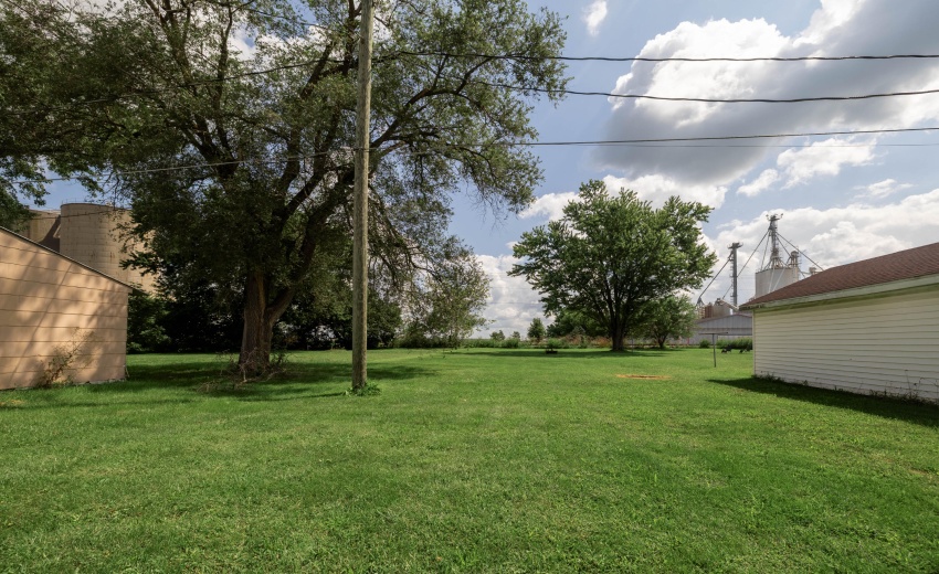 210A N Prairie Sts Brookston-19