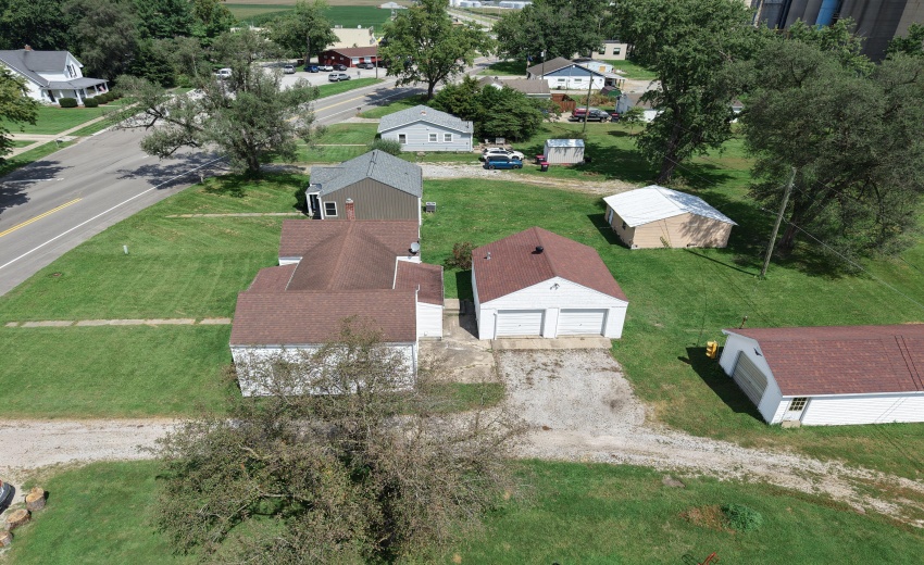 210A N Prairie Sts Brookston-25