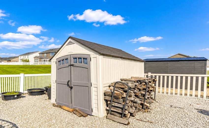 Shed Stays