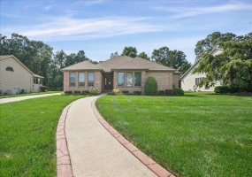 9238 Lane Street, Merrillville, Indiana, 4 Bedrooms Bedrooms, 11 Rooms Rooms,3 BathroomsBathrooms,Residential,For Sale,Lane,NRA844680