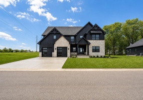 1759 Trailbrook Drive, Valparaiso, Indiana, 4 Bedrooms Bedrooms, 9 Rooms Rooms,4 BathroomsBathrooms,Residential,For Sale,Trailbrook,NRA844683