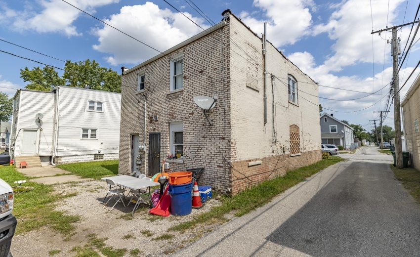 4422 Clark Ave-7