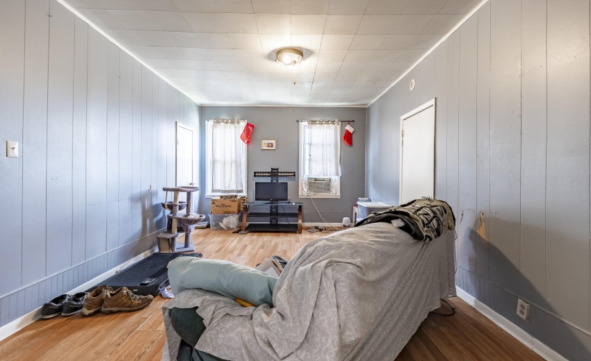 4422 Clark Ave-14