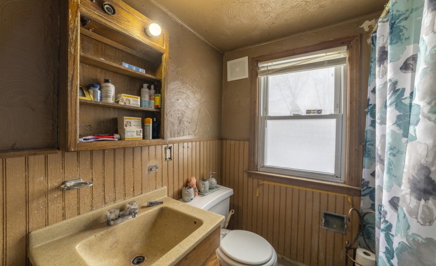 ISecondBathHendricks0002