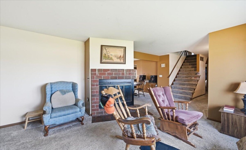 08-Living Area