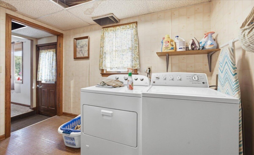 14-Laundry Area
