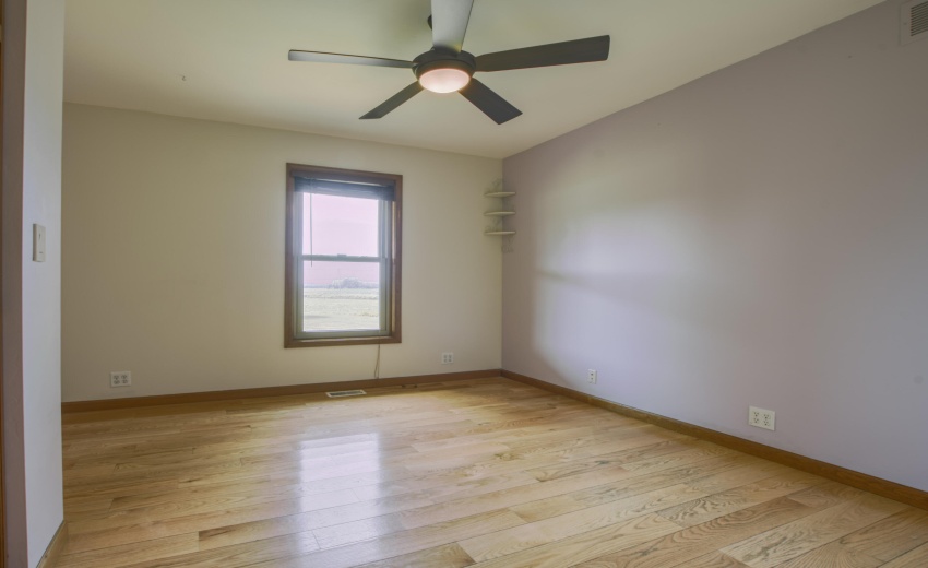 30-FirstBedroom