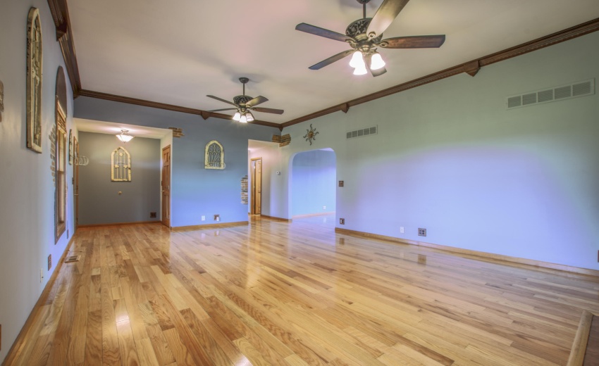 18-FamilyRoom2