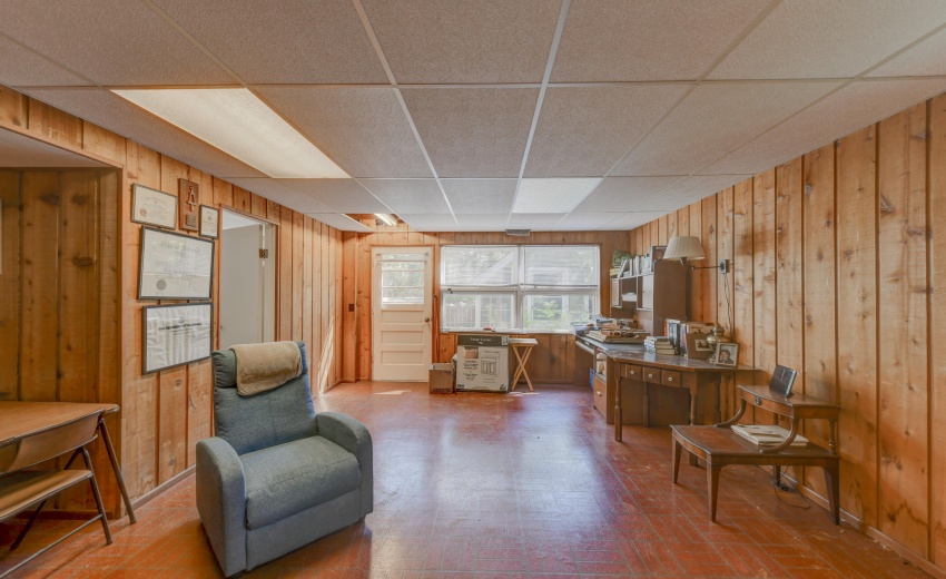 111 Ogden Road-15