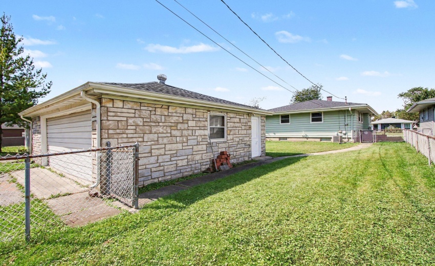Fenced Yard