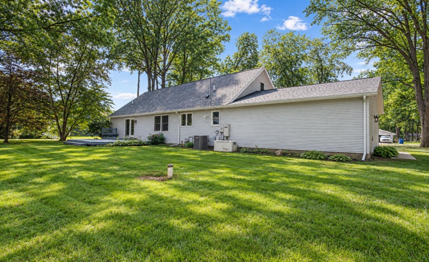 2332 Dakota St 33