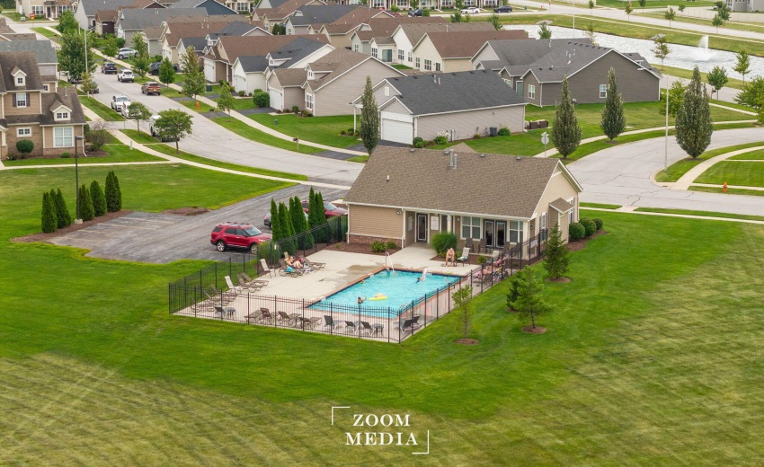 4-web-or-mls-Hamilton Square Crown Point